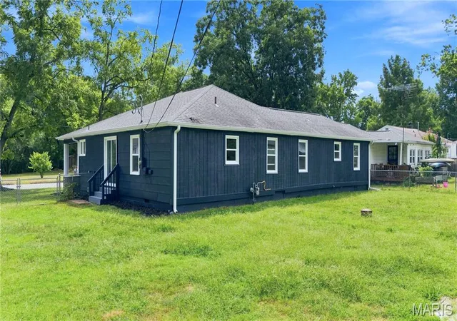 26th image of 917 W 2nd St, West Plains, MO 65775 | MLS# MIS26054729