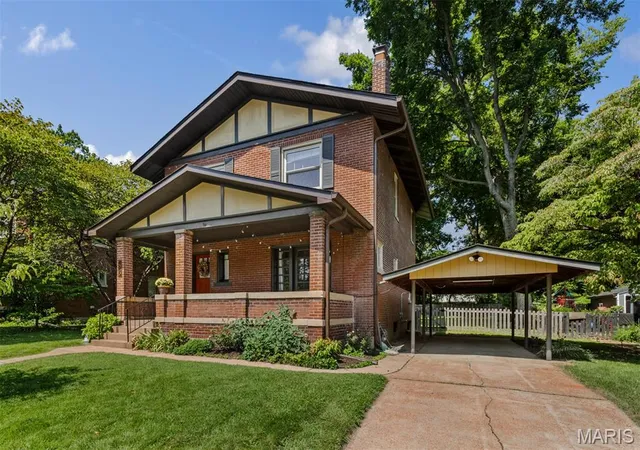 4th image of 425 Church St, Ferguson, MO 63135 | MLS# MIS26054734