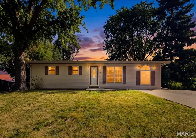 Single family home for sale at 320 View Point Ln, Lake Saint Louis, MO 63367 | MLS# MIS26054735