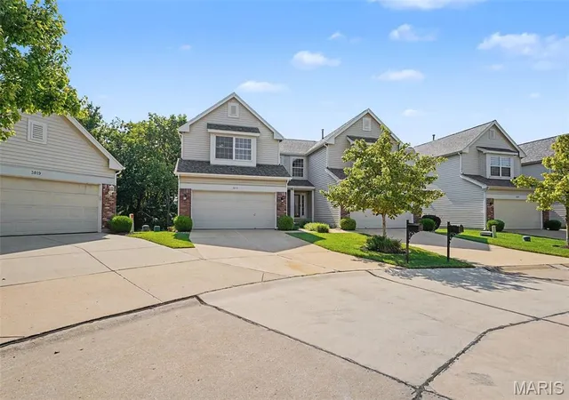Photo 1 of House for sale at 3815 Southern Manor Dr, St Louis, MO 63125 | MLS# MIS26054744 | Listing updated on 2026-09-21