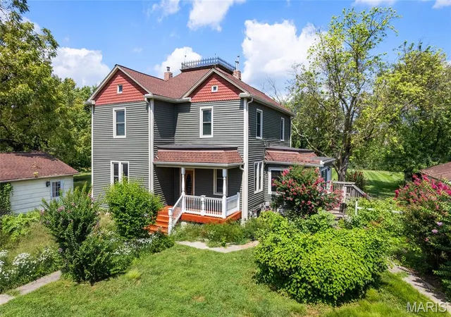 Photo 1 of Single family home for sale at 811 Tom Ginnever Ave, O'fallon, MO 63366 | MLS# MIS26054745 | Listing updated on 2026-09-21
