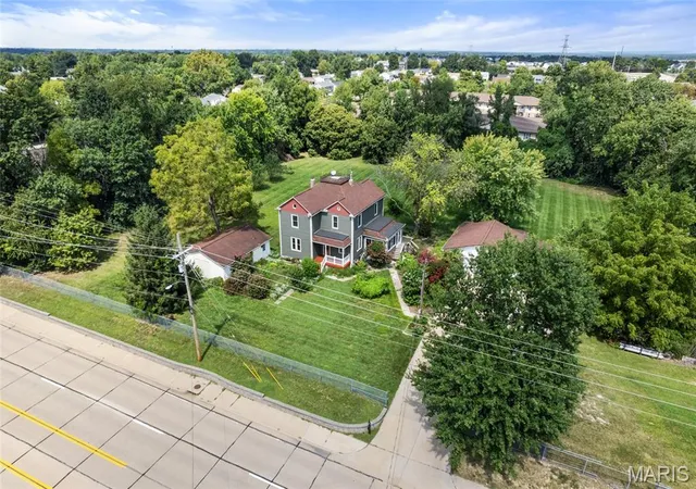 Photo 3 of Single family home for sale at 811 Tom Ginnever Ave, O'fallon, MO 63366 | MLS# MIS26054745 | Listing updated on 2026-09-21