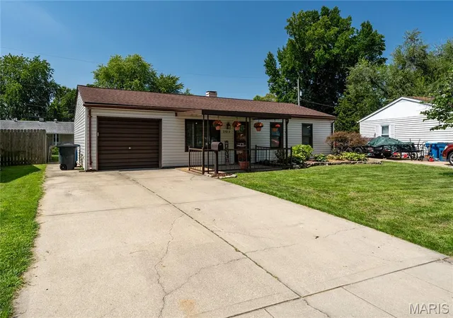 Photo 2 of Single family home for sale at 2913 Saratoga St, Granite City, IL 62040 | MLS# MIS26054765 | Listing updated on 2026-09-07
