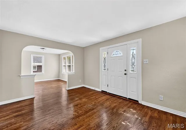 Photo 3 of Single family home for sale at 9515 Marlowe Ave, Saint Louis, MO 63114 | MLS# MIS26054783 | Listing updated on 2026-10-02