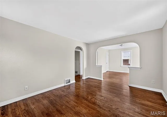 Photo 4 of Single family home for sale at 9515 Marlowe Ave, Saint Louis, MO 63114 | MLS# MIS26054783 | Listing updated on 2026-10-02