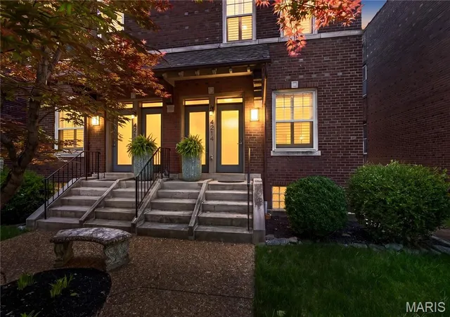 Photo 1 of Sale Pending at 4212 Arsenal St, Saint Louis, MO 63116 | MLS# MIS26054790 | Listing updated on 2026-09-01