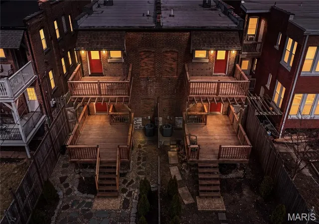 Photo 2 of Sale Pending at 4212 Arsenal St, Saint Louis, MO 63116 | MLS# MIS26054790 | Listing updated on 2026-09-01
