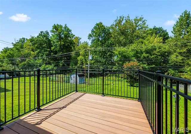 Photo 3 of Single family home for sale at 2251 Murray Forest Dr, Maryland Heights, MO 63043 | MLS# MIS26054791 | Listing updated on 2026-09-03