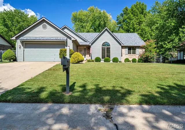 Photo 1 of Sale Pending at 216 Brian Dr, Swansea, IL 62226 | MLS# MIS26054793 | Listing updated on 2026-09-07