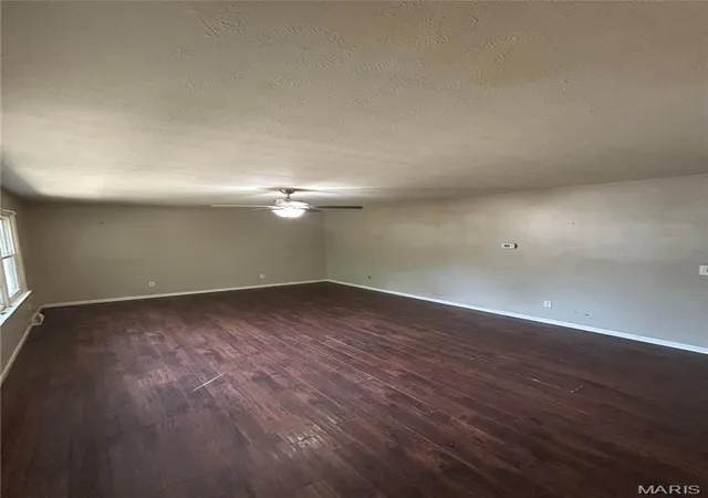2nd image of 22 Kirthwood Dr, Waynesville, MO 65583 | MLS# MIS26054796