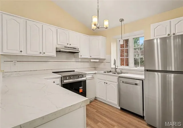 Photo 2 of House for sale at 12936 Autumn View Dr, Saint Louis, MO 63146 | MLS# MIS26054804 | Listing updated on 2026-10-06