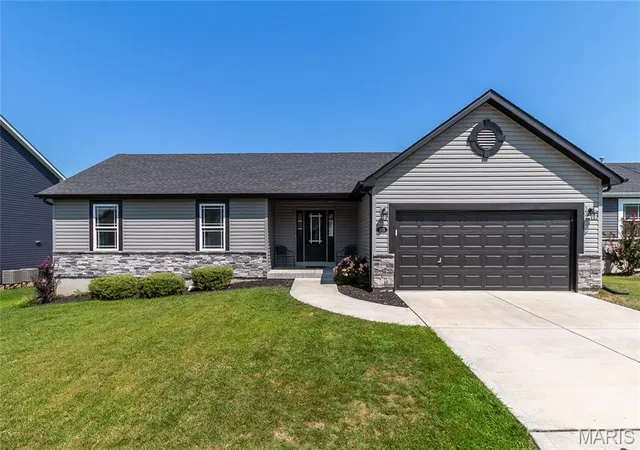 1st image of 505 Lakewood Dr, Moscow Mills, MO 63362 | MLS# MIS26054805