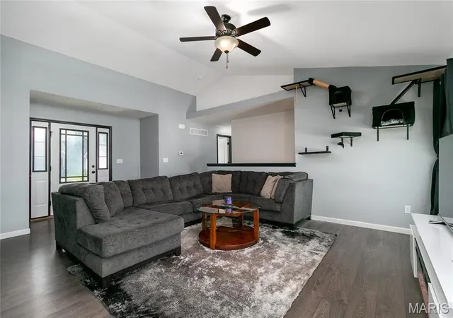 Photo 2 of Sale Pending at 505 Lakewood Dr, Moscow Mills, MO 63362 | MLS# MIS26054805 | Listing updated on 2026-09-29