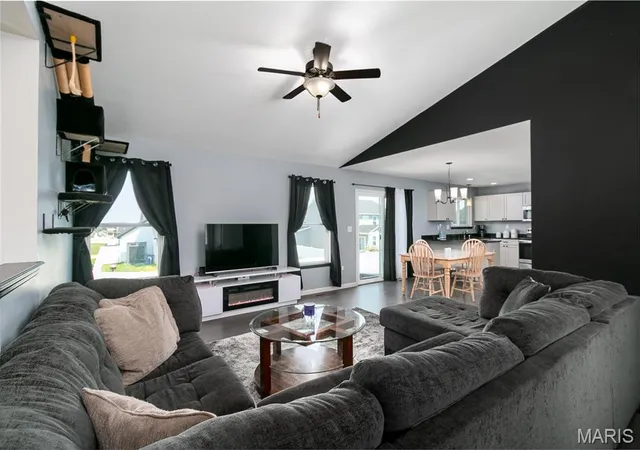 4th image of 505 Lakewood Dr, Moscow Mills, MO 63362 | MLS# MIS26054805