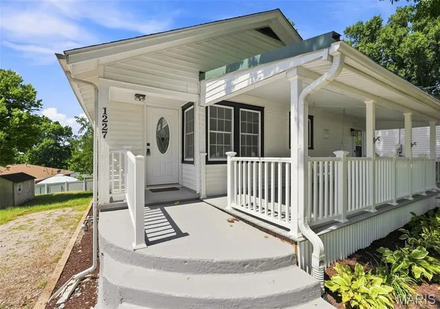 Photo 4 of Sale Pending at 1227 Crystal Heights Rd, Crystal City, MO 63019 | MLS# MIS26054808 | Listing updated on 2026-09-03