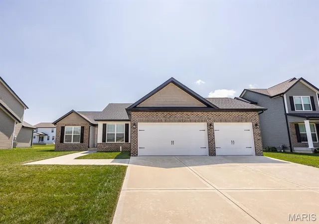 Photo 1 of Single family home for sale at 3456 Dakota Dr, Shiloh, IL 62221 | MLS# MIS26054812 | Listing updated on 2026-08-30