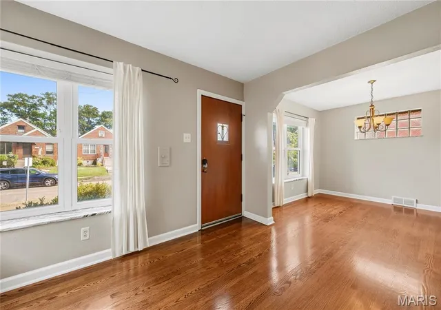 Photo 2 of Sale Pending at 5734 Potomac St, Saint Louis, MO 63139 | MLS# MIS26054818 | Listing updated on 2026-10-05