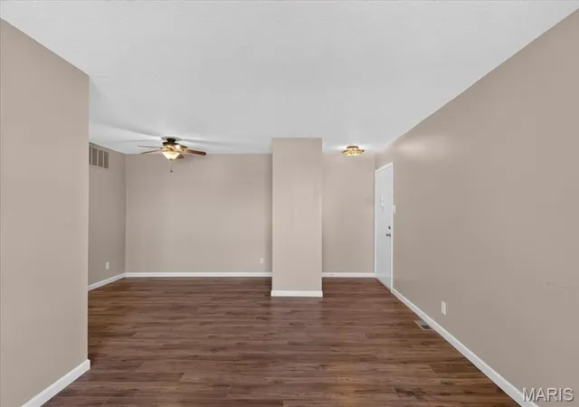 Listing Photo 5 - Condo for sale in building located at 3150 Leisurewood Ct, Florissant, MO 63033 - Unit #C