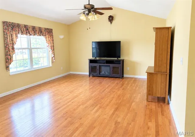 Photo 2 of Single family home for sale at 306 Jo Mar Ave, Smithton, IL 62285 | MLS# MIS26054825 | Listing updated on 2026-09-14