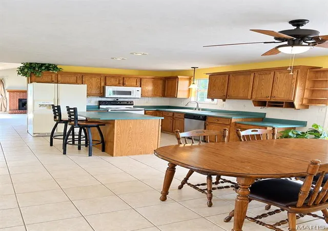 Photo 4 of Single family home for sale at 306 Jo Mar Ave, Smithton, IL 62285 | MLS# MIS26054825 | Listing updated on 2026-09-14