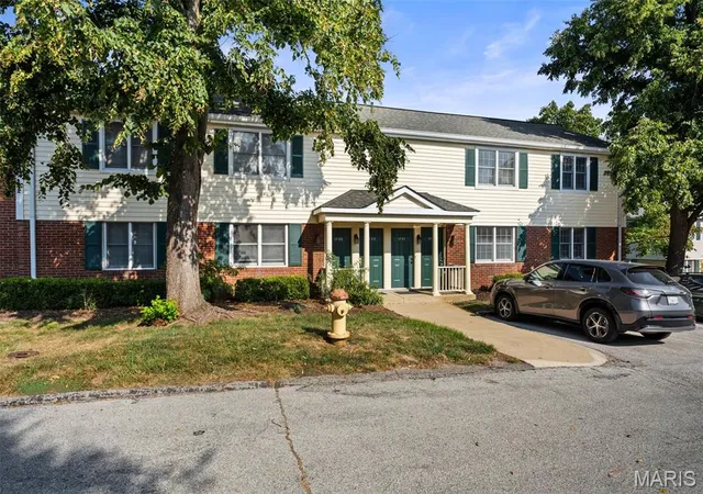 Photo 1 of Condo for sale at 1719 Canary Cvs, Saint Louis, MO 63144 | MLS# MIS26054831 | Listing updated on 2026-09-08