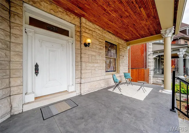 Photo 2 of Single family home for sale at 4535 Washington Blvd, St Louis, MO 63108 | MLS# MIS26054836 | Listing updated on 2026-09-14
