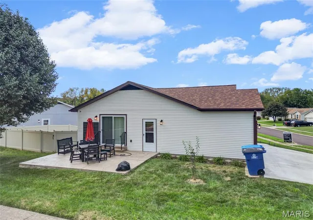 Photo 3 of Sale Pending at 5182 Bristol Rock Rd, Black Jack, MO 63033 | MLS# MIS26054839 | Listing updated on 2026-09-23