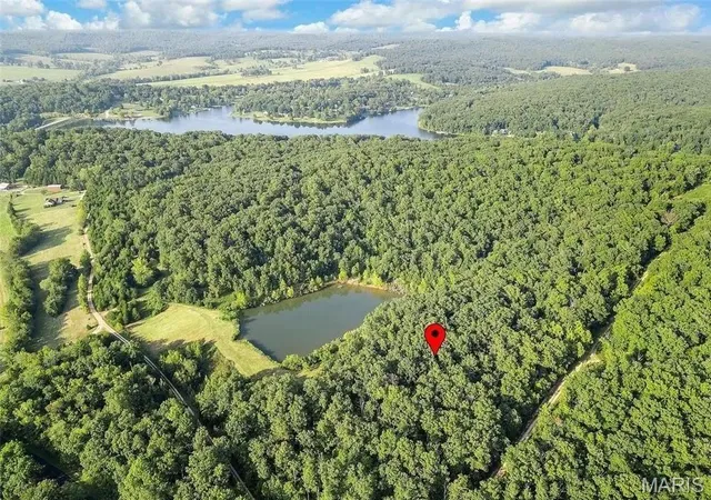 2nd image of 270 Bridle Spur Rd, Bourbon, MO 65441 | MLS# MIS26054846