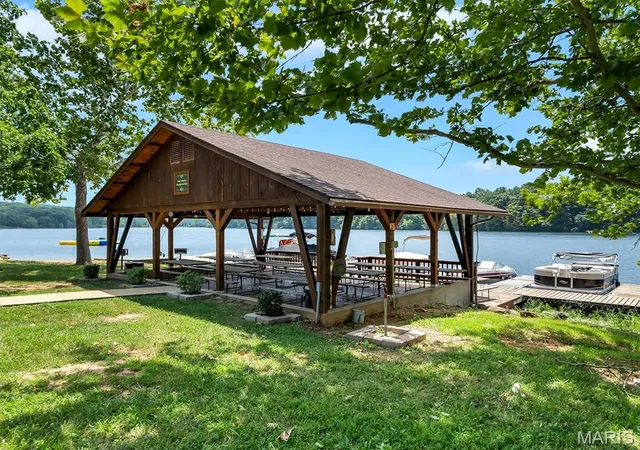 3rd image of 270 Bridle Spur Rd, Bourbon, MO 65441 | MLS# MIS26054846