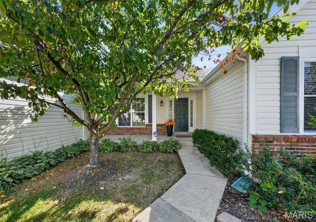 Photo 2 of Single family home for sale at 155 Snake River Dr, O Fallon, MO 63368 | MLS# MIS26054866 | Listing updated on 2026-10-09