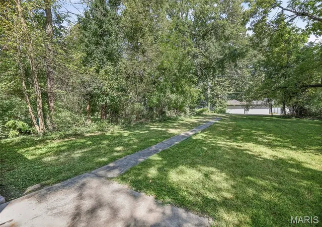 Photo 3 of Single family home for sale at 106 Hazel Ave, Belleville, IL 62223 | MLS# MIS26054875 | Listing updated on 2026-09-06