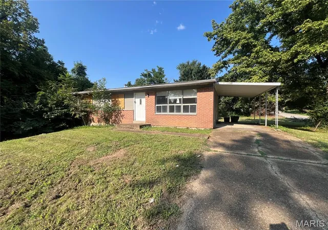Photo 1 of Single family home for sale at 10147 Mayfair Dr, St Louis, MO 63136 | MLS# MIS26054881 | Listing updated on 2026-08-25