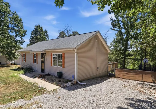 Photo 3 of Single family home for sale at 14990 Turkey, Saint Robert, MO 65584 | MLS# MIS26054882 | Listing updated on 2026-09-06