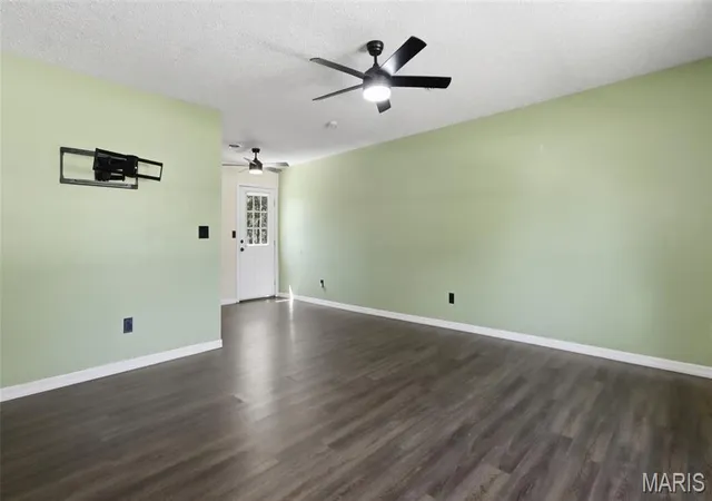 Photo 4 of Single family home for sale at 14990 Turkey, Saint Robert, MO 65584 | MLS# MIS26054882 | Listing updated on 2026-09-06