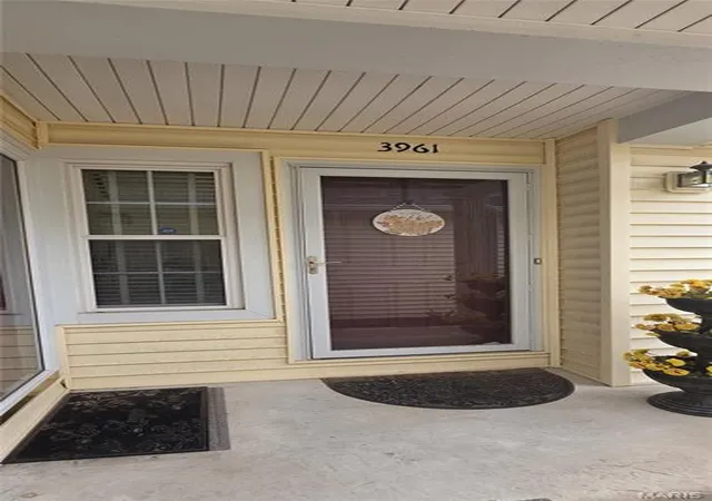 Photo 2 of Condo for sale at 3961 Grand National Dr, Florissant, MO 63034 | MLS# MIS26054899 | Listing updated on 2026-09-23