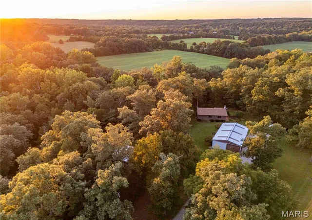 Photo 4 of Sale Pending at 1827 Koenig Rd, Owensville, MO 65066 | MLS# MIS26054915 | Listing updated on 2026-09-03
