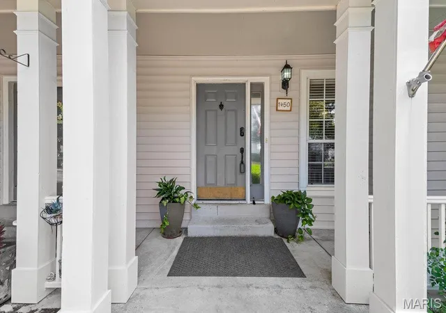 Photo 3 of Townhouse for sale at 1450 Whispering Creek Dr, Ballwin, MO 63021 | MLS# MIS26054924 | Listing updated on 2026-09-25