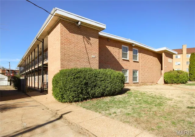 Photo 1 of Multi family home for sale at 4770 Kings Dr, St Louis, MO 63116 | MLS# MIS26054926 | Listing updated on 2026-09-02