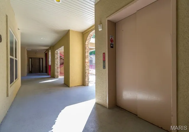 Listing Photo 2 - Condo for sale in building located at 3168 Twin Rivers Pt, Camdenton, MO 65020 - Unit #1 E
