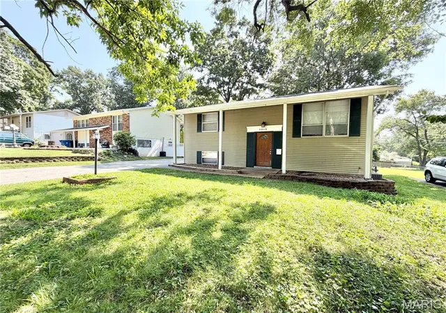 1st image of 5210 Ville Cecelia Ln, Hazelwood, MO 63042 | MLS# MIS26054932