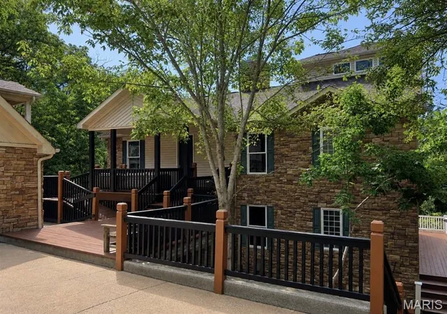 Photo 1 of Sale Pending at 816 W Gray Friar, Marthasville, MO 63357 | MLS# MIS26054938 | Listing updated on 2026-09-25