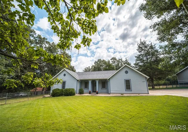 1st image of 10572 Butler Cir, Rolla, MO 65401 | MLS# MIS26054946