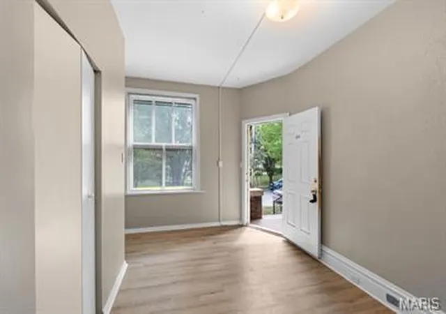 2nd image of 3619 3621 Commonwealth Ave, Maplewood, MO 63143 | MLS# MIS26054948