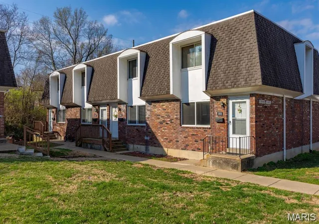 1st image of 1037 Lafayette Ct #C, Collinsville, IL 62234 | MLS# MIS26054957