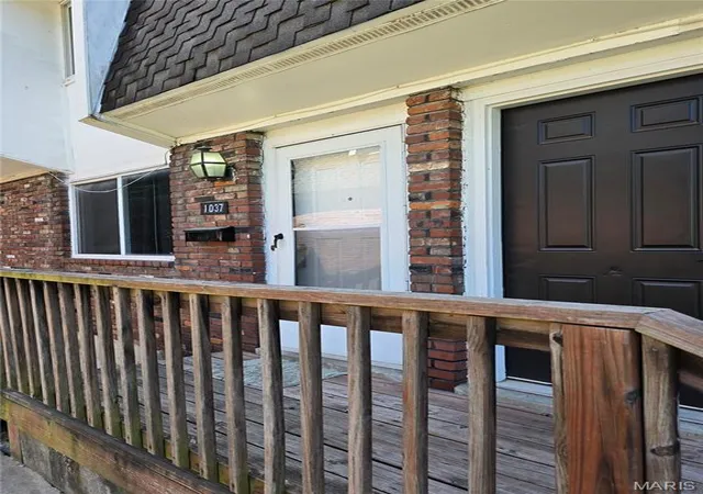 Photo 2 of Sale Pending at 1037 Lafayette Ct #C, Collinsville, IL 62234 | MLS# MIS26054957 | Listing updated on 2026-09-18