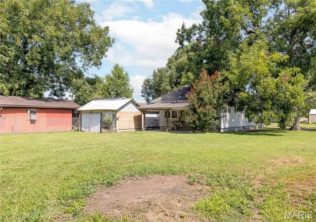 20th image of 424 W Yoakum Ave, Chaffee, MO 63740 | MLS# MIS26054975
