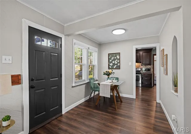 Photo 3 of Sale Pending at 7420 Murdoch Ave, St Louis, MO 63119 | MLS# MIS26054988 | Listing updated on 2026-08-29