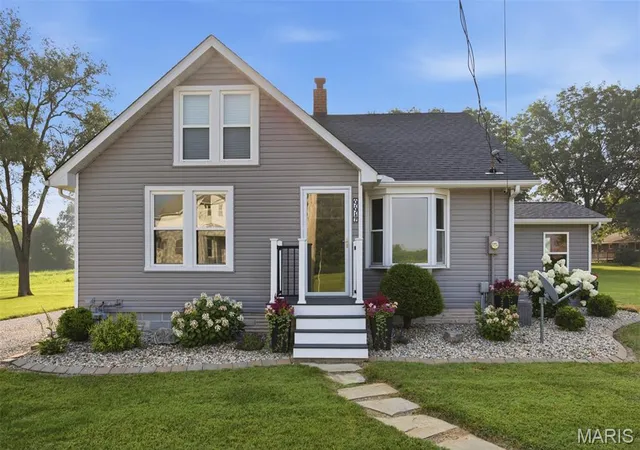 Single family home for sale at 994 Main St, Pocahontas, IL 62275 | MLS# MIS26054997