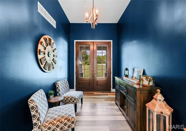 Photo 4 of Single family home for sale at 1402 Circle Hill Dr, Hillsboro, MO 63050 | MLS# MIS26055005 | Listing updated on 2026-08-31