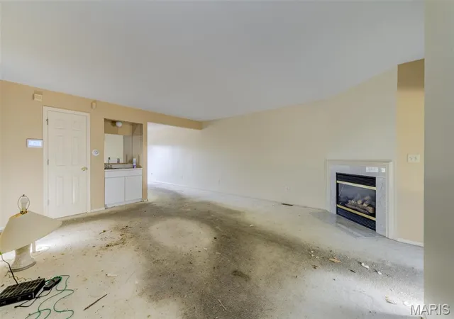 Photo 3 of Townhouse for sale at 4306 Sherman Park Dr #10F, Saint Charles, MO 63303 | MLS# MIS26055019 | Listing updated on 2026-10-06